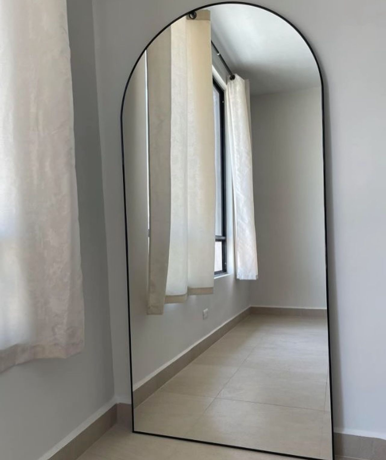 Looking Glass Mirror Design 4